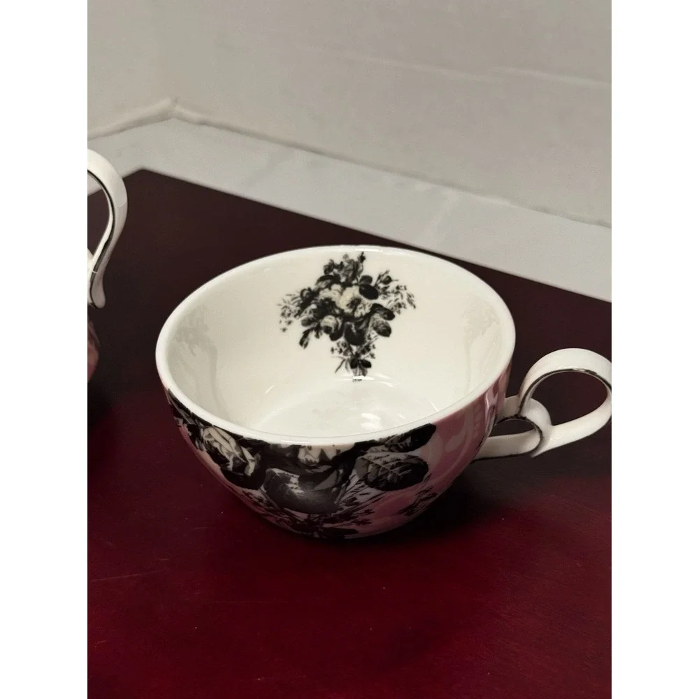 3 Piece Tea Pot With Cup pink Black and white Tea pot with lid In Excellent Cond